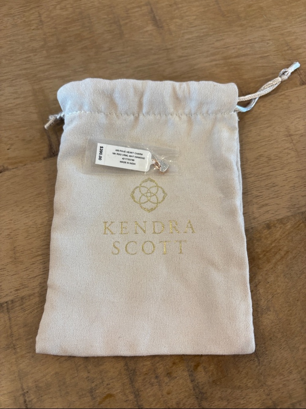 Kendra Scott Ari Heart Pave 18k Rose Gold Charm White Diamond NWT New in Pouch - Picture 2 of 3